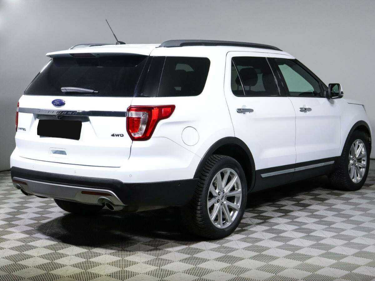 Ford Explorer с пробегом — 2016 год. Фото: #3