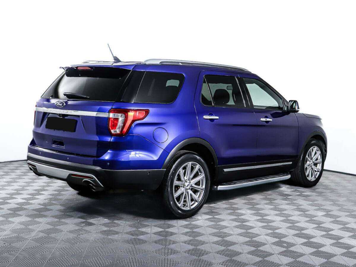 Ford Explorer с пробегом — 2017 год. Фото: #3