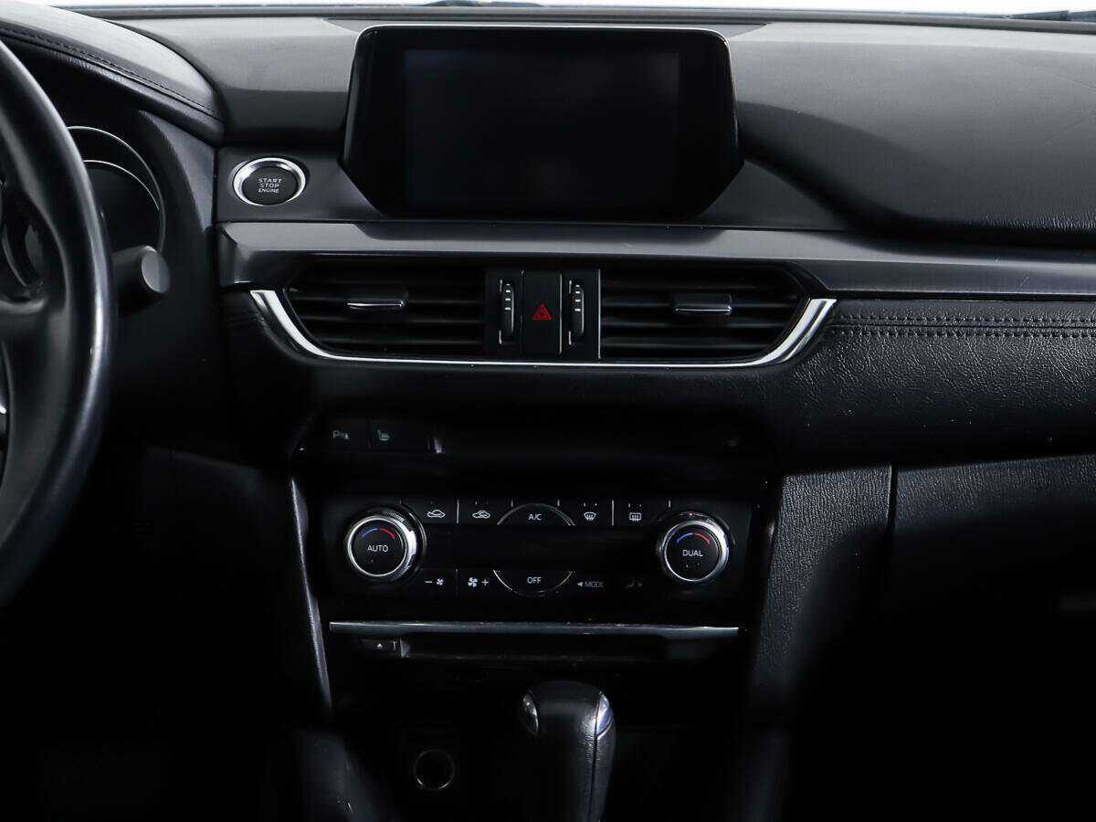 Mazda 6 с пробегом — 2016 год. Фото: #11