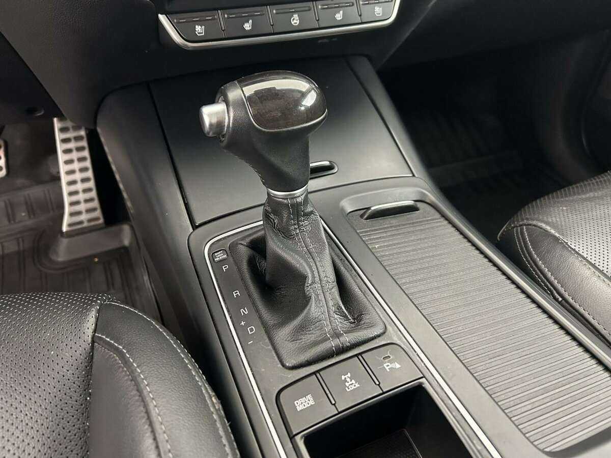 Kia Sorento с пробегом — 2017 год. Фото: #10
