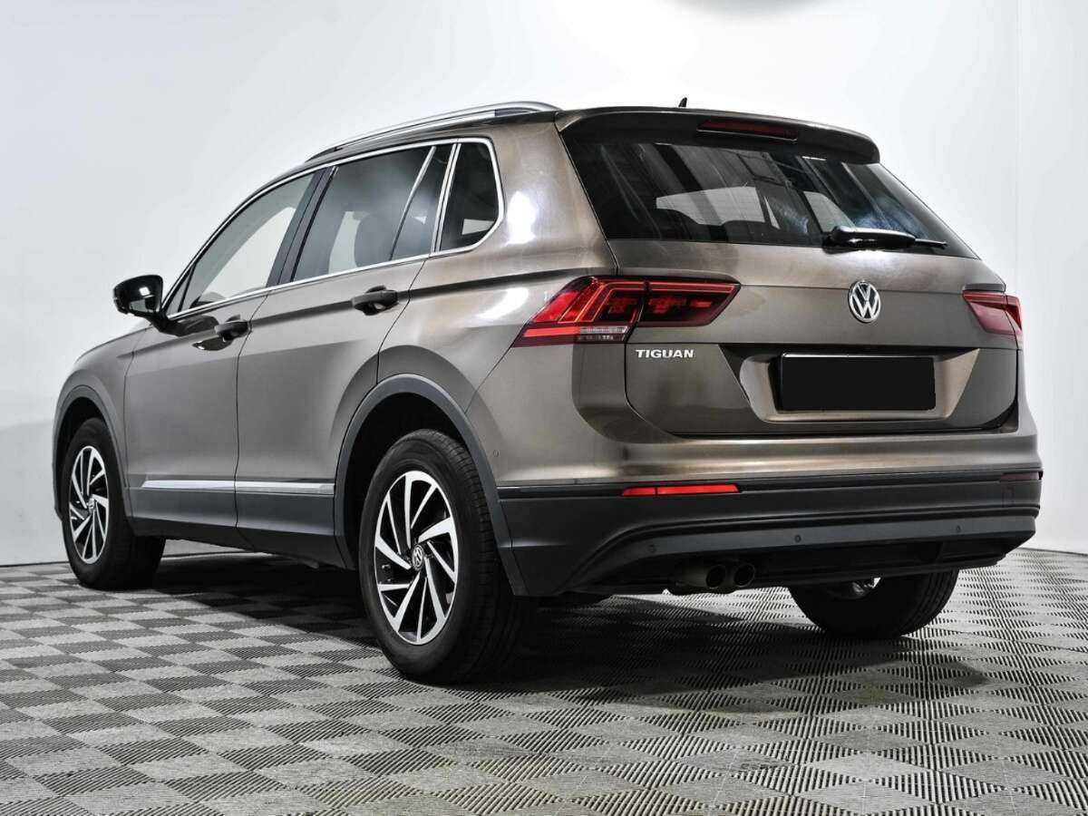 Volkswagen Tiguan с пробегом — 2018 год. Фото: #4