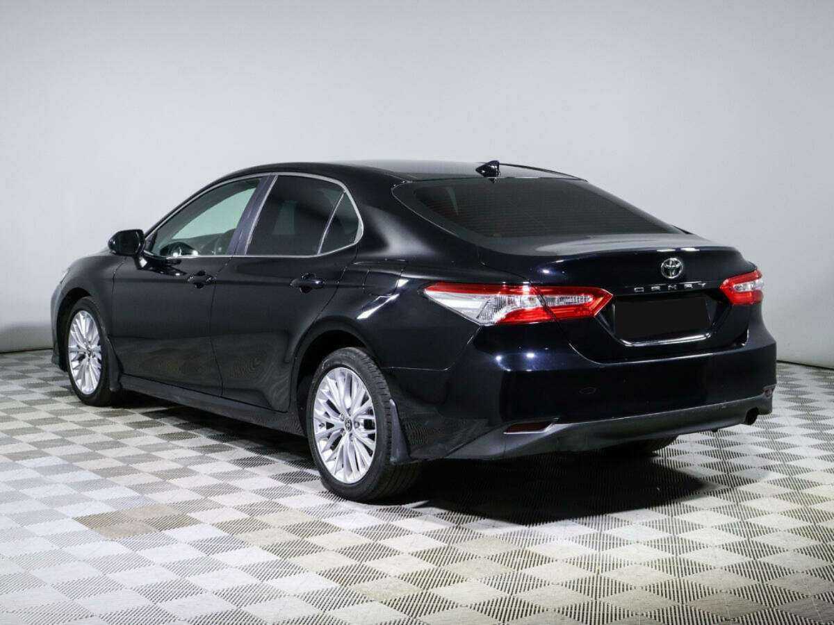 Toyota Camry с пробегом — 2021 год. Фото: #6