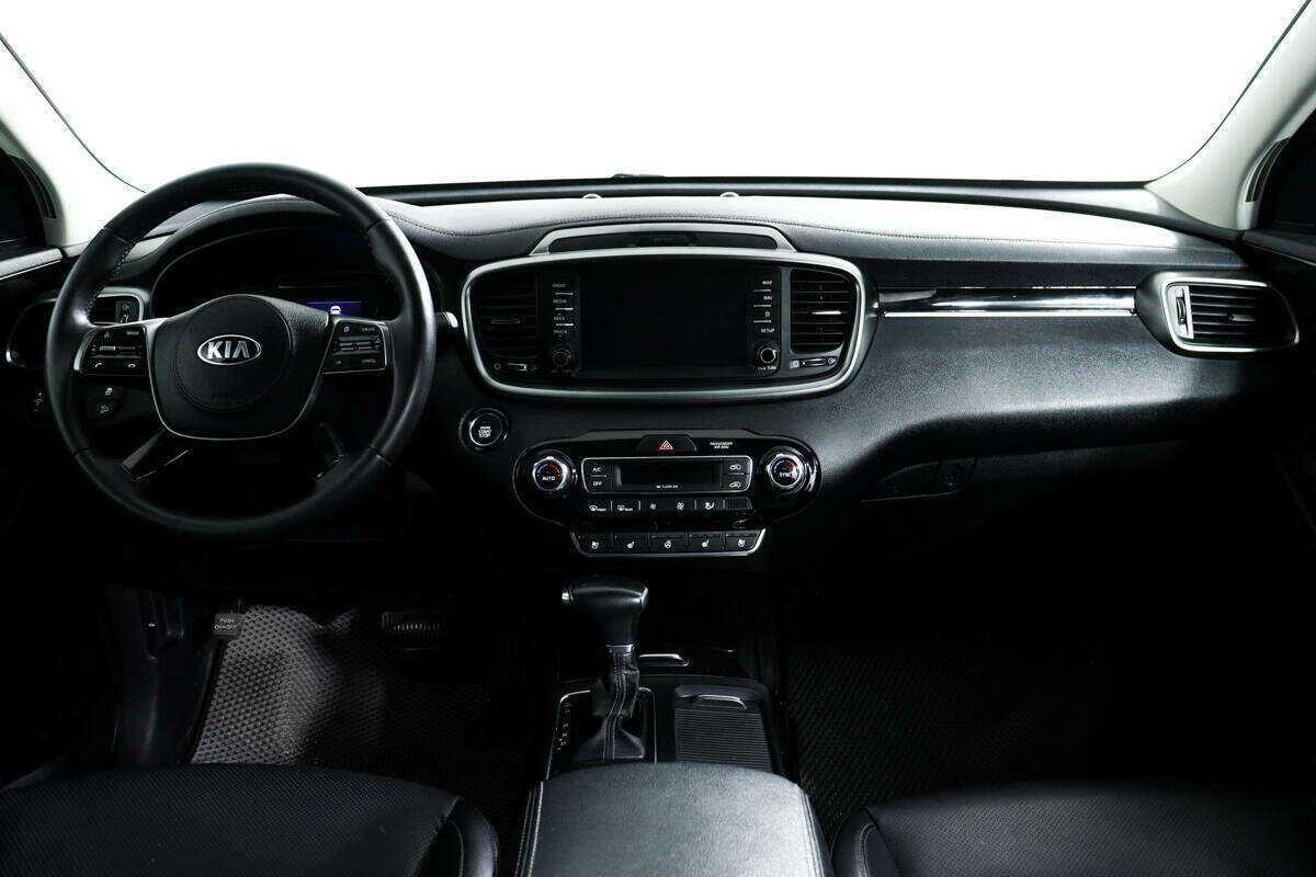 Kia Sorento с пробегом — 2018 год. Фото: #10