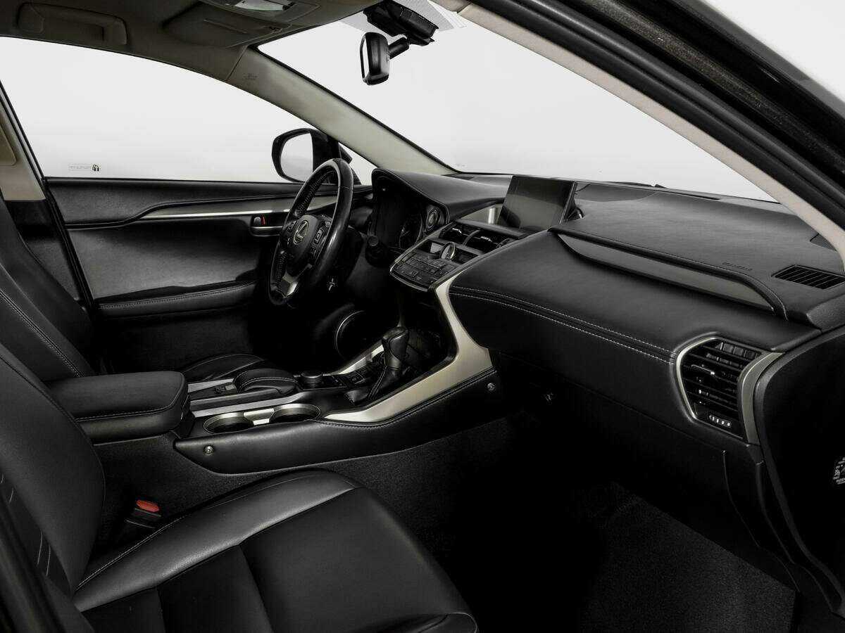 Lexus NX с пробегом — 2015 год. Фото: #8