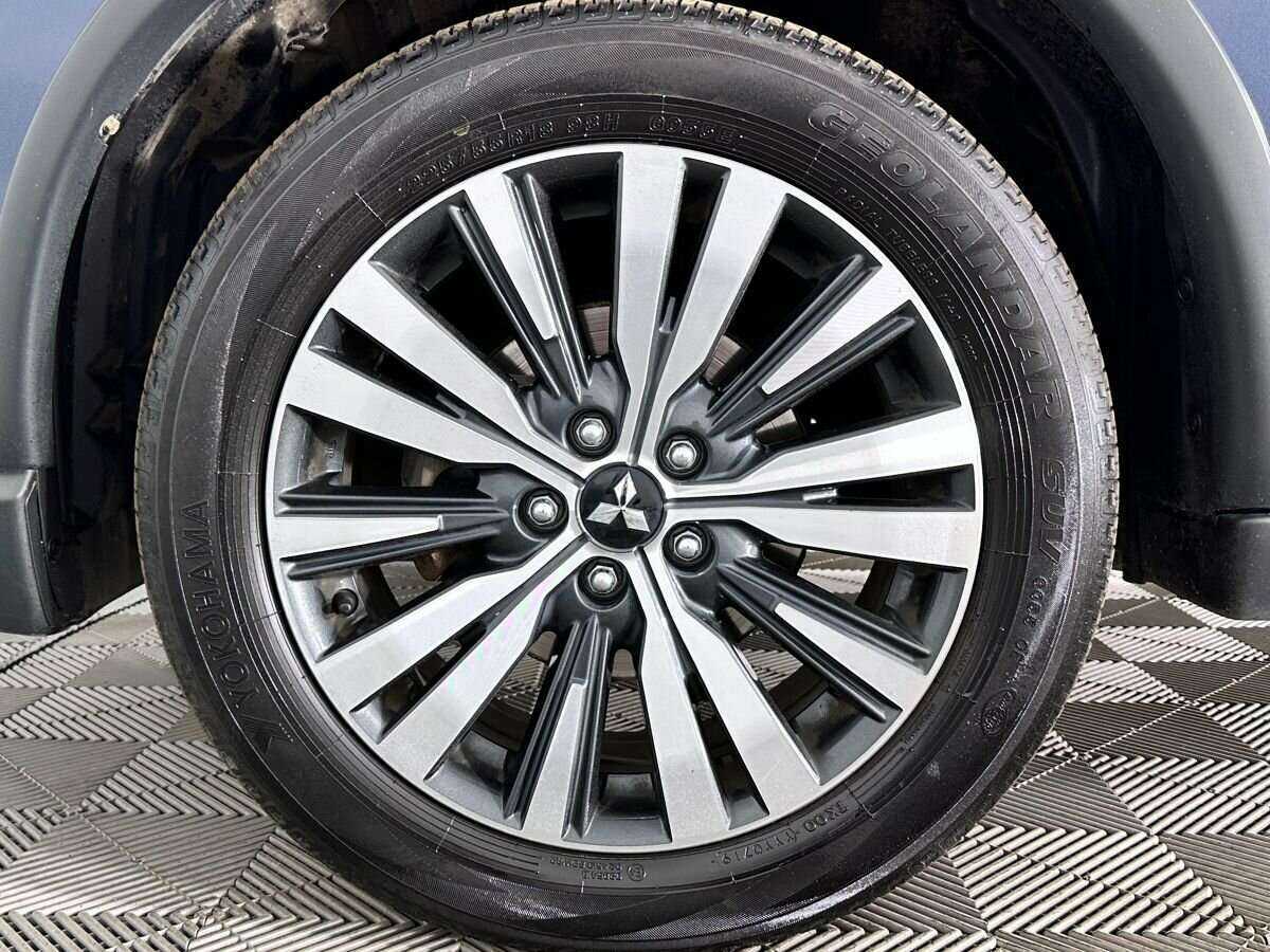 Mitsubishi Outlander с пробегом — 2019 год. Фото: #7