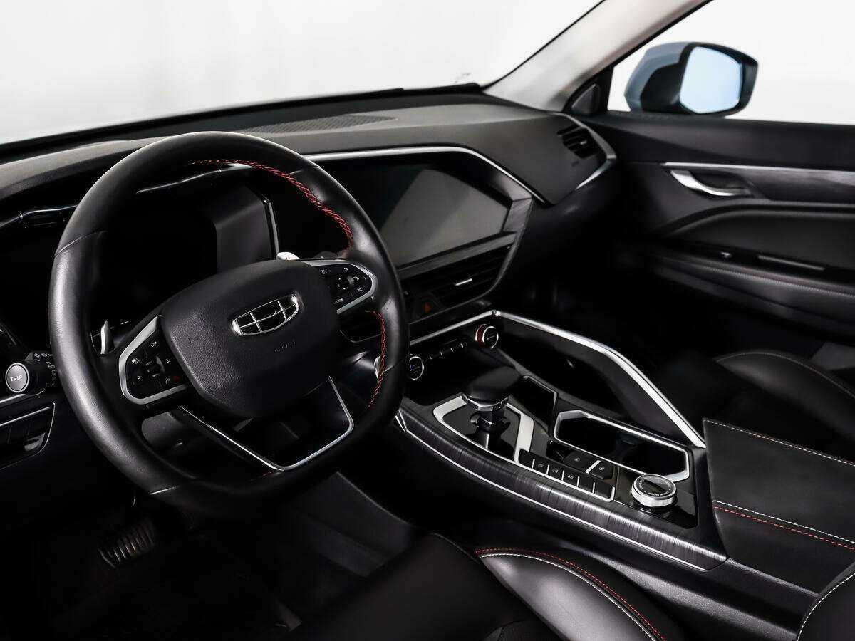 Geely Tugella с пробегом — 2022 год. Фото: #8