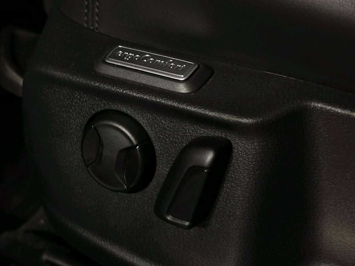 Volkswagen Passat с пробегом — 2019 год. Фото: #9