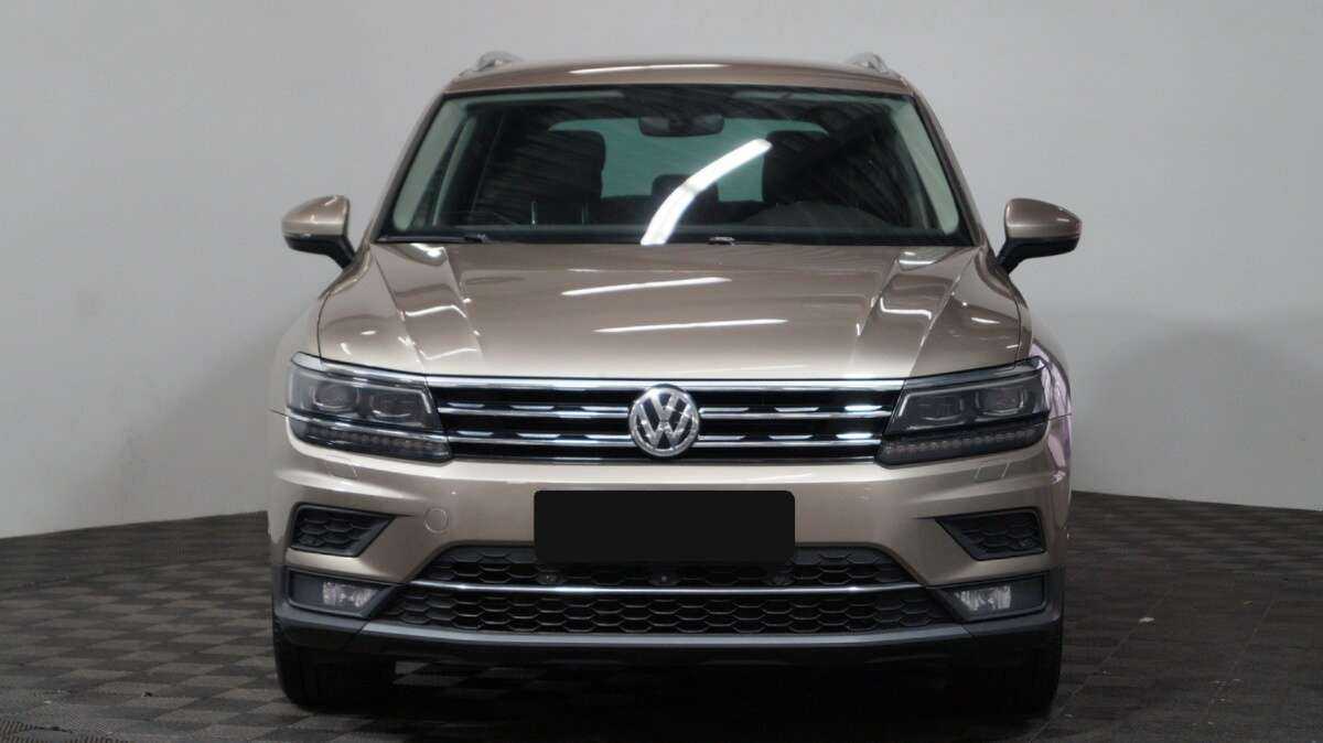 Volkswagen Tiguan с пробегом — 2018 год. Фото: #1