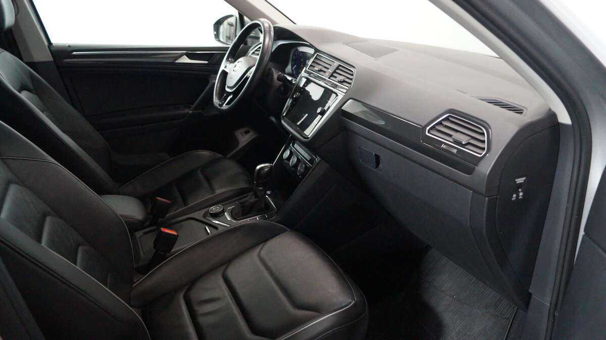 Volkswagen Tiguan с пробегом — 2018 год. Фото: #6