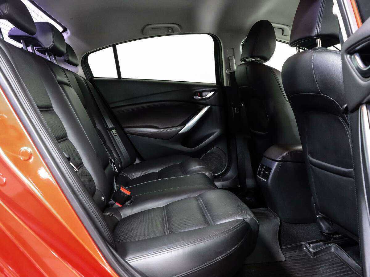 Mazda 6 с пробегом — 2015 год. Фото: #7