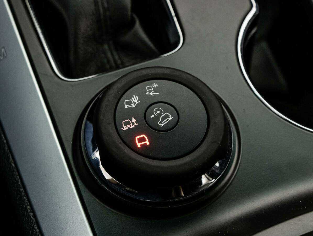 Ford Explorer с пробегом — 2014 год. Фото: #14