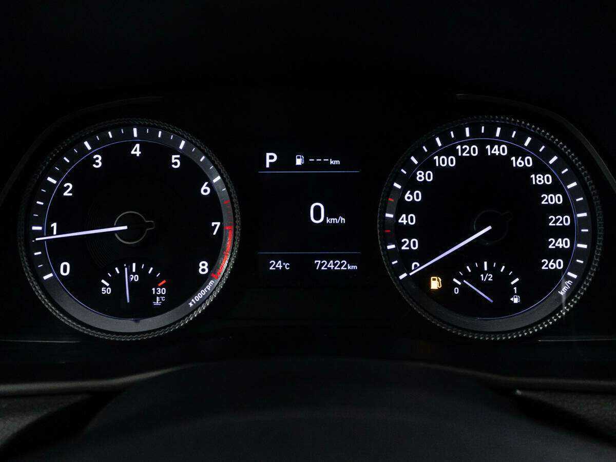 Hyundai Sonata с пробегом — 2021 год. Фото: #11