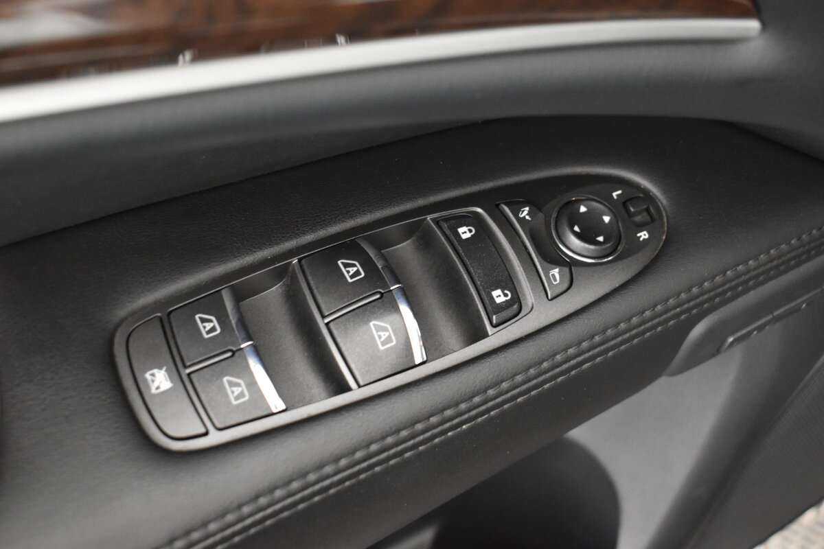 Infiniti QX60 с пробегом — 2015 год. Фото: #8