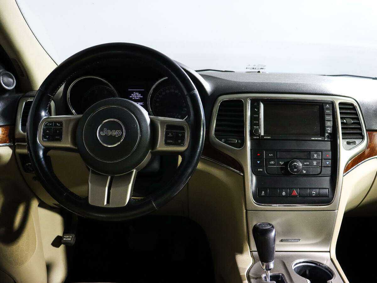 Jeep Grand Cherokee с пробегом — 2012 год. Фото: #9