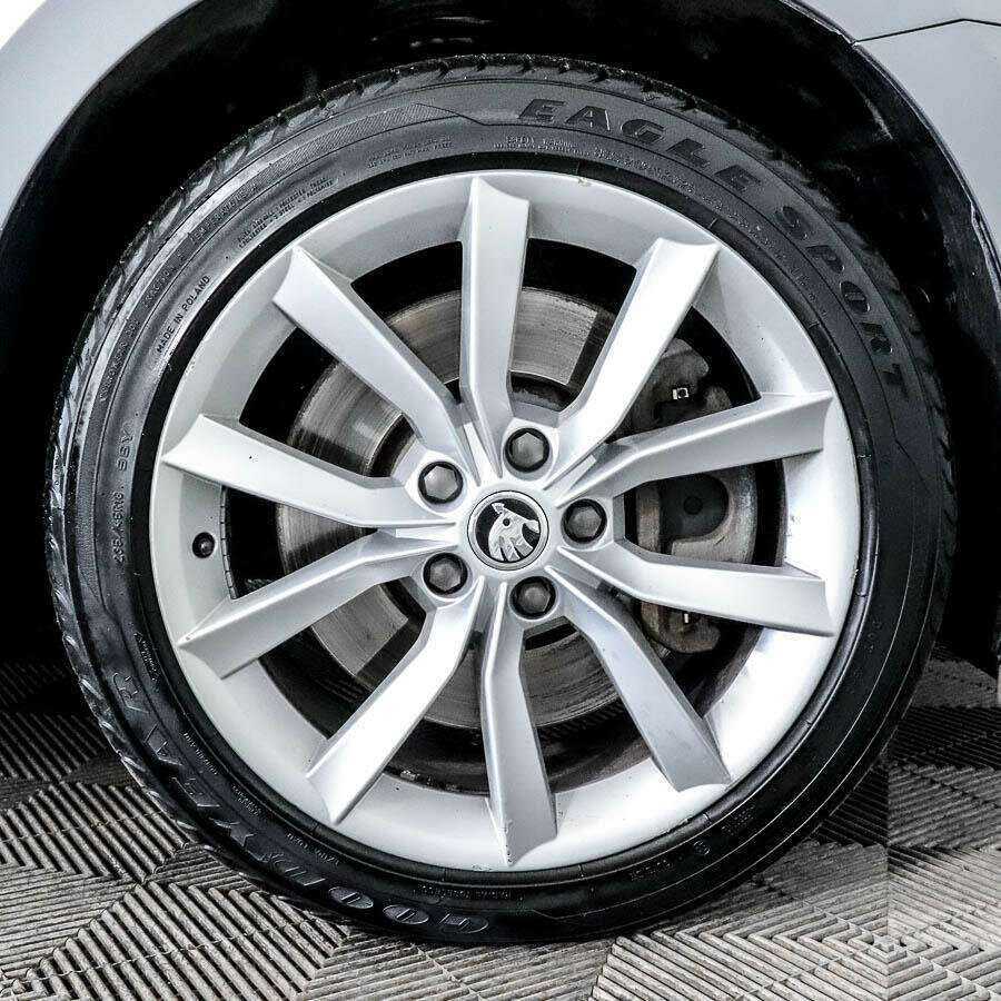 Skoda Superb с пробегом — 2019 год. Фото: #19