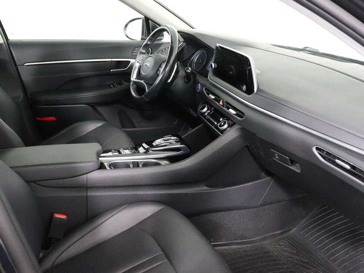 Hyundai Sonata с пробегом — 2020 год. Фото: #5