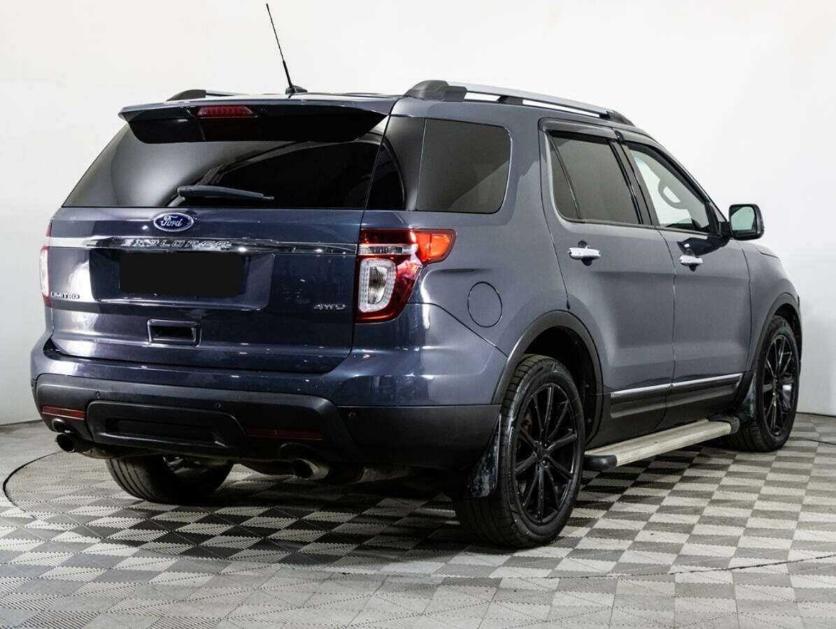 Ford Explorer с пробегом — 2013 год. Фото: #3