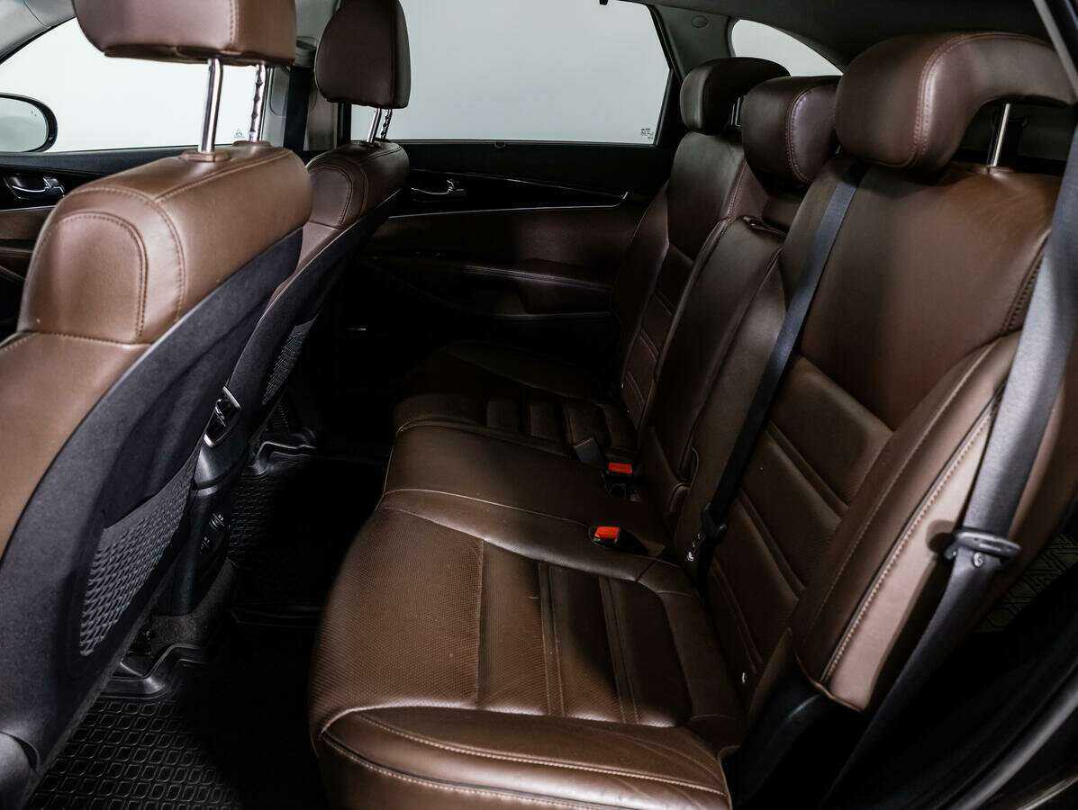 Kia Sorento с пробегом — 2018 год. Фото: #9