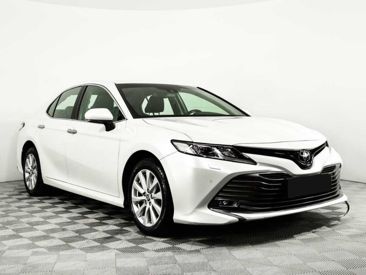 Toyota Camry с пробегом — 2020 год. Фото: #2