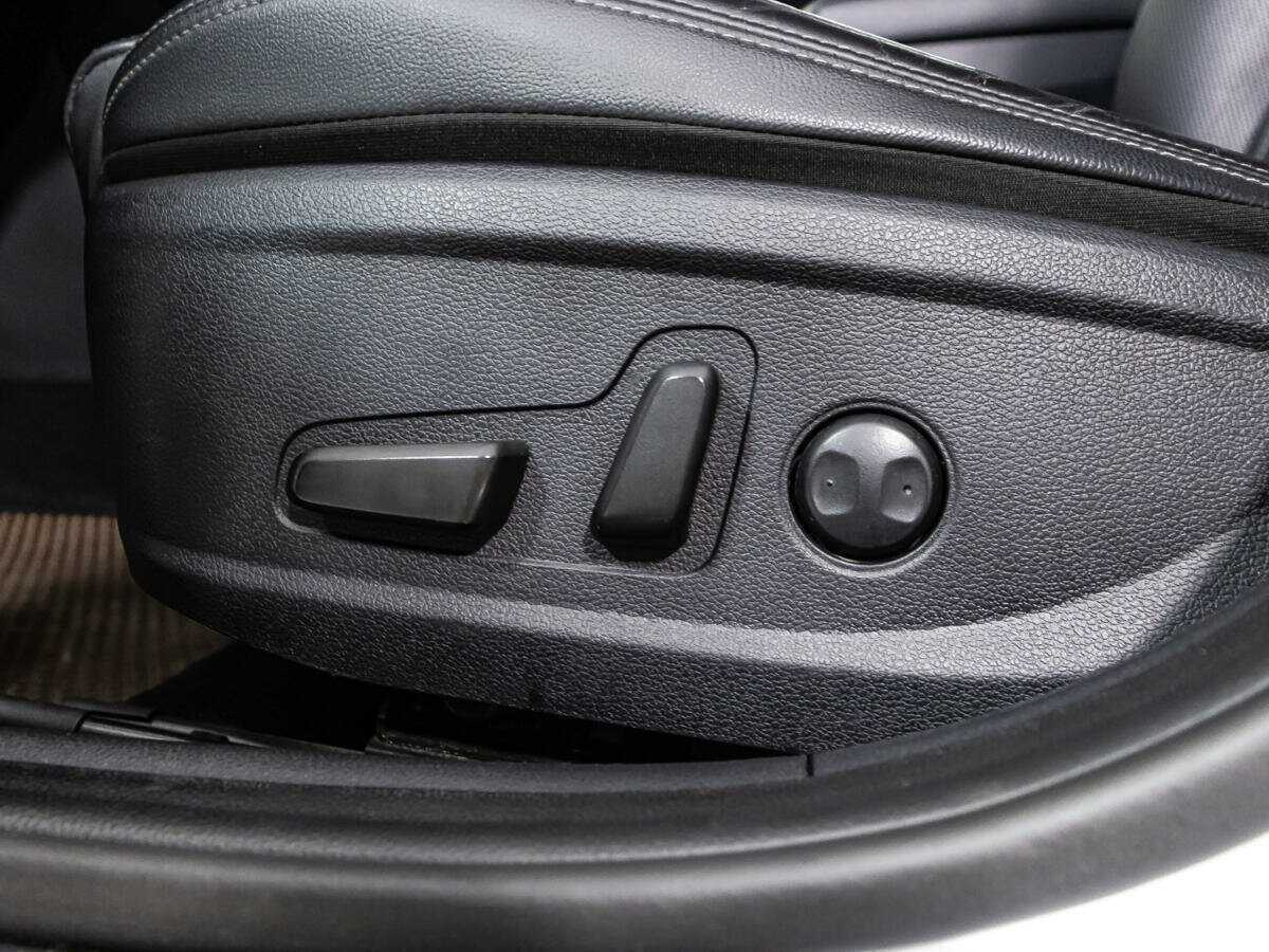 Hyundai Grandeur с пробегом — 2018 год. Фото: #15