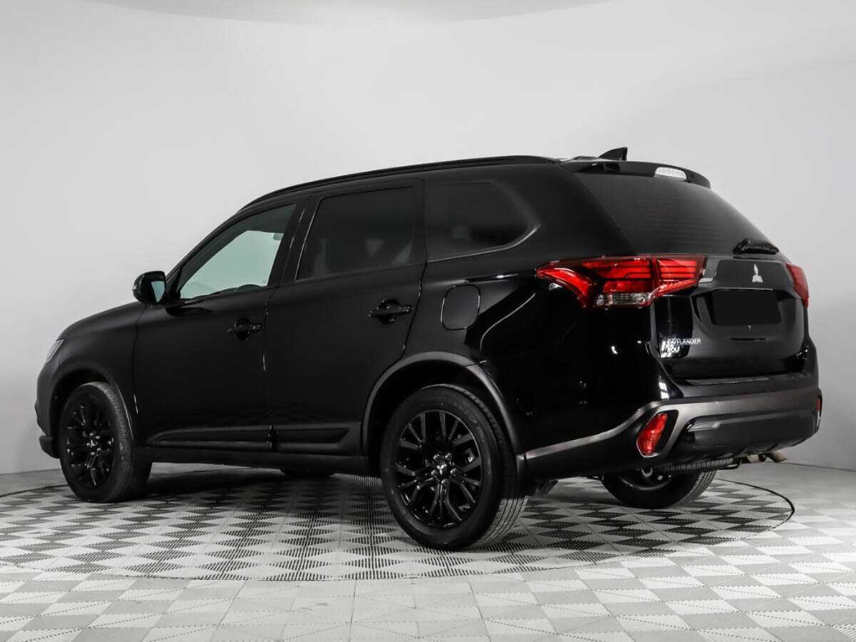 Mitsubishi Outlander с пробегом — 2021 год. Фото: #6