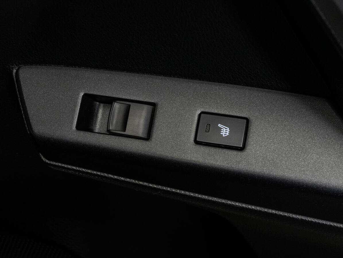 Toyota RAV4 с пробегом — 2016 год. Фото: #20