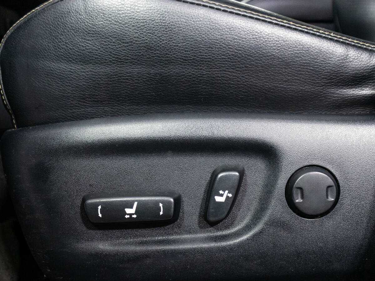 Toyota RAV4 с пробегом — 2013 год. Фото: #19