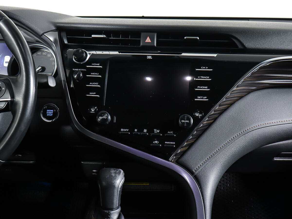 Toyota Camry с пробегом — 2021 год. Фото: #13