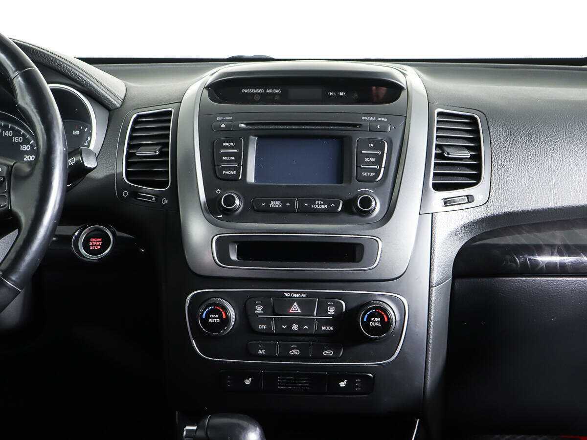 Kia Sorento с пробегом — 2018 год. Фото: #11