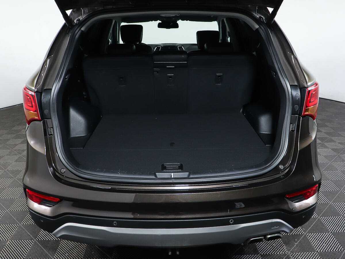 Hyundai Santa Fe с пробегом — 2016 год. Фото: #9