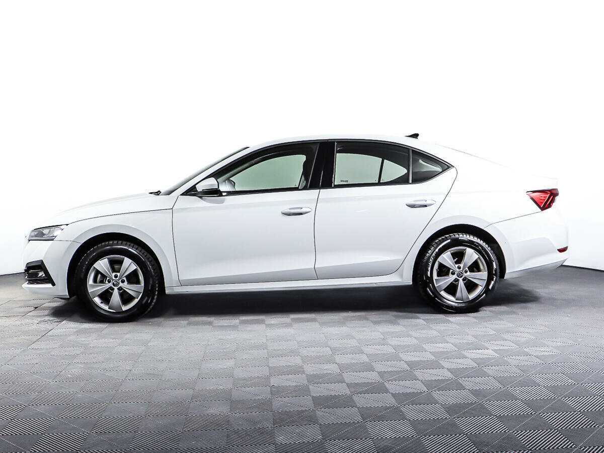 Skoda Octavia с пробегом — 2021 год. Фото: #6
