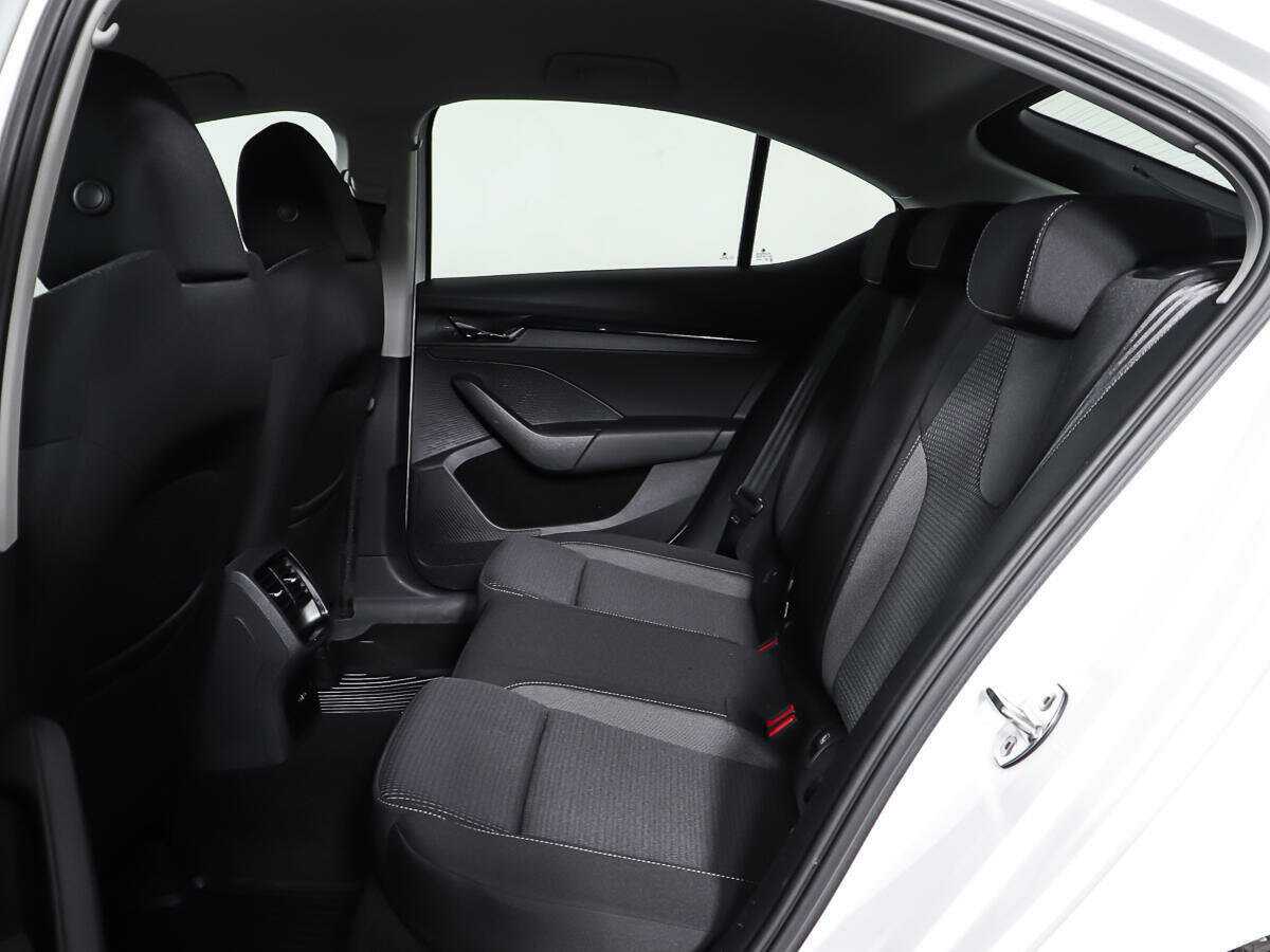 Skoda Octavia с пробегом — 2021 год. Фото: #8