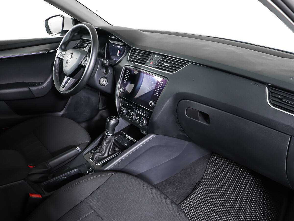 Skoda Octavia с пробегом — 2019 год. Фото: #8