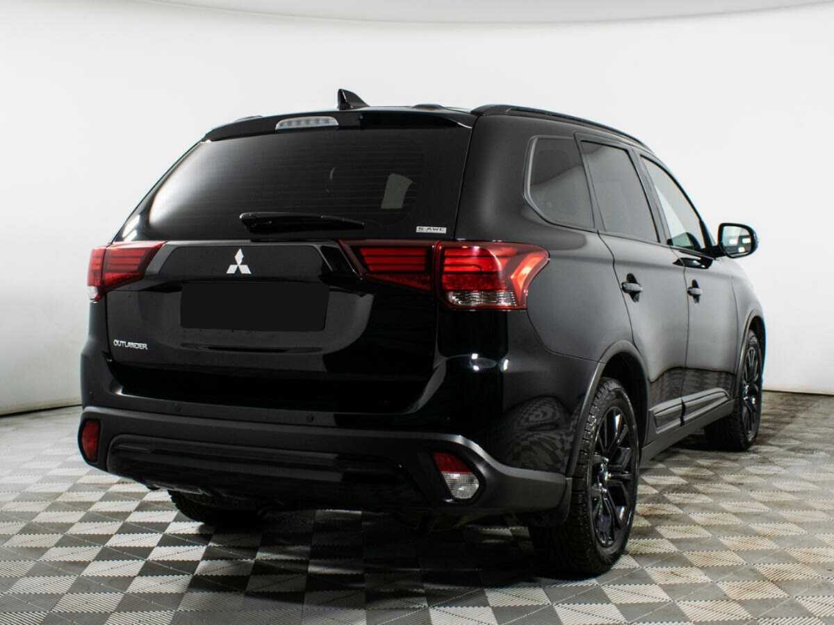 Mitsubishi Outlander с пробегом — 2021 год. Фото: #3
