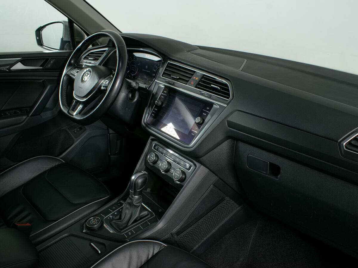 Volkswagen Tiguan с пробегом — 2018 год. Фото: #9