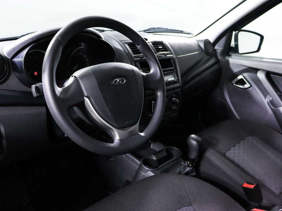 Lada (ВАЗ) Granta с пробегом — 2023 год. Фото: #12