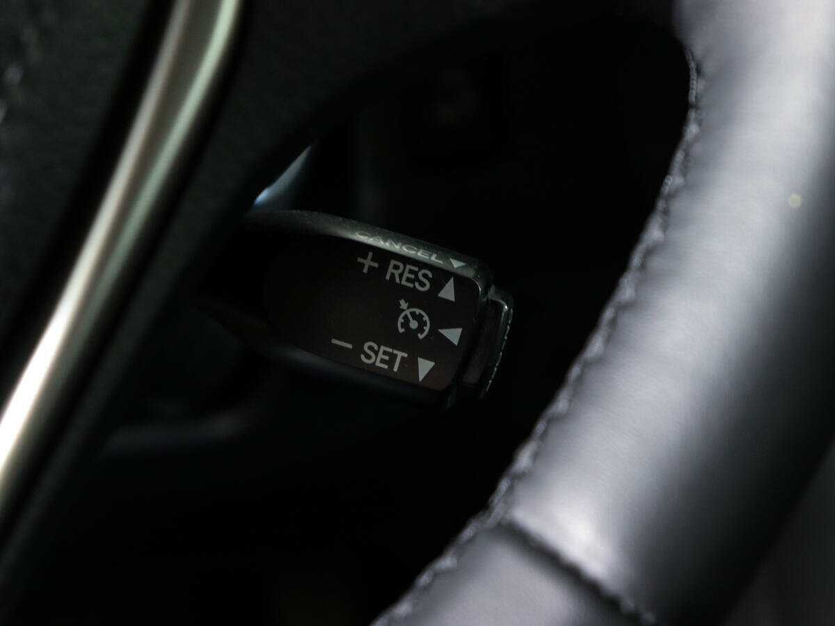 Toyota RAV4 с пробегом — 2015 год. Фото: #18