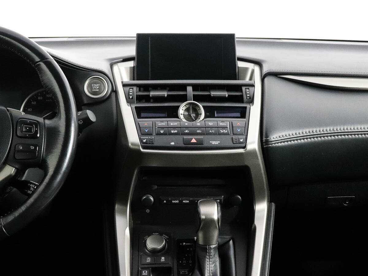 Lexus NX с пробегом — 2015 год. Фото: #10