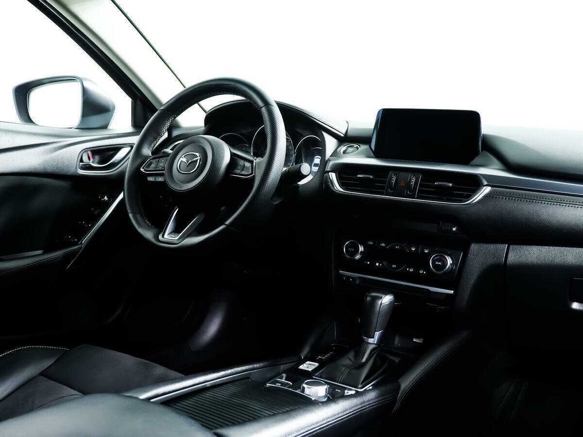 Mazda 6 с пробегом — 2017 год. Фото: #8