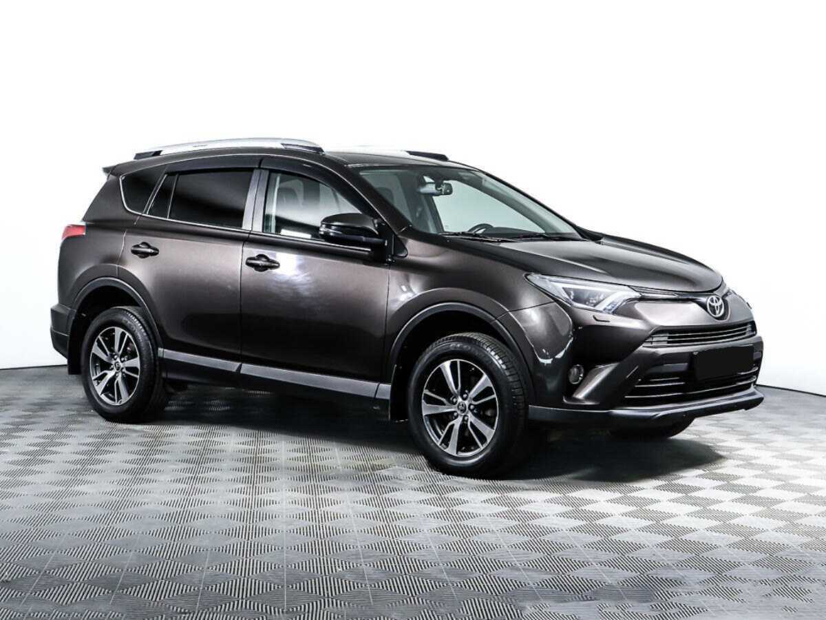 Toyota RAV4 с пробегом — 2019 год. Фото: #2