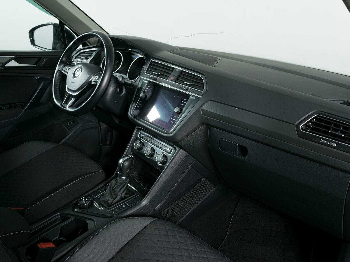 Volkswagen Tiguan с пробегом — 2018 год. Фото: #8