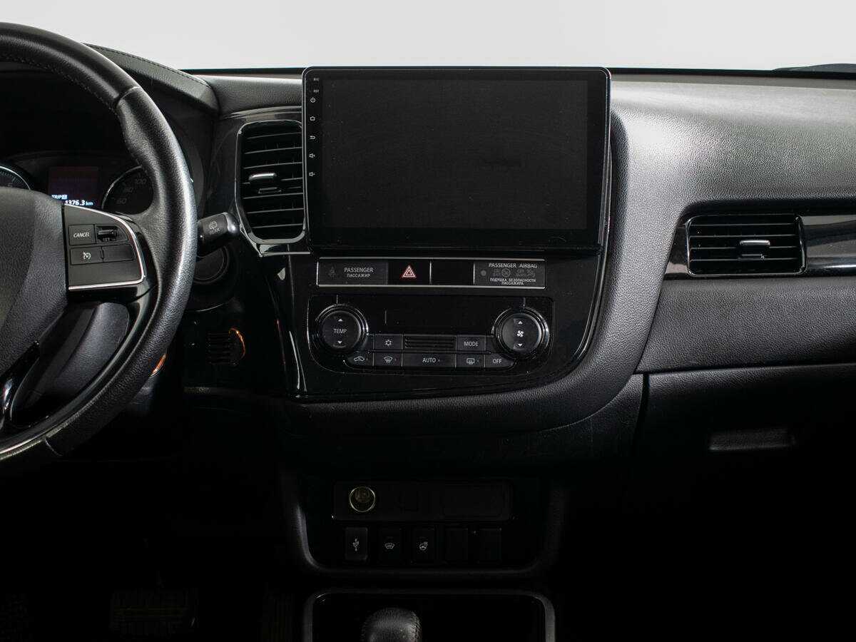 Mitsubishi Outlander с пробегом — 2019 год. Фото: #8