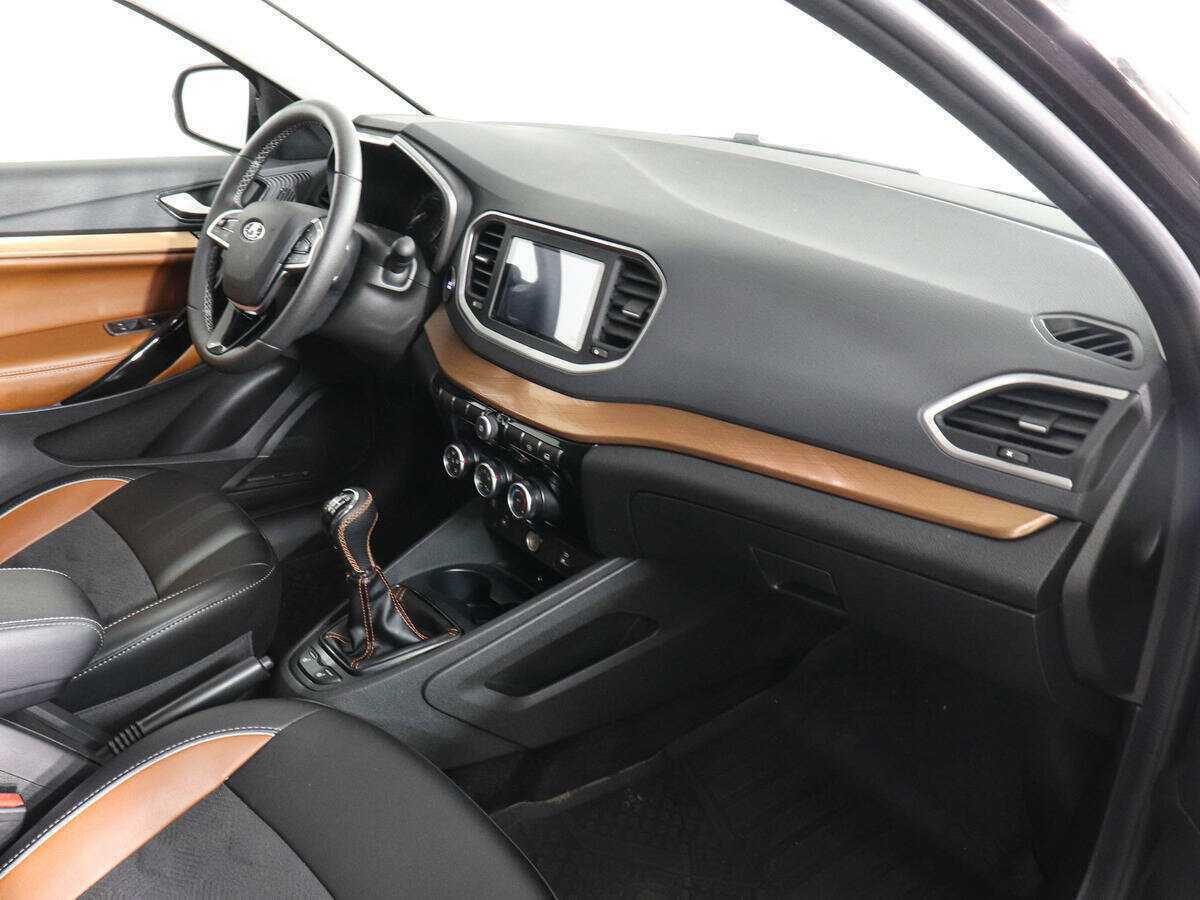 Lada (ВАЗ) Vesta с пробегом — 2023 год. Фото: #9