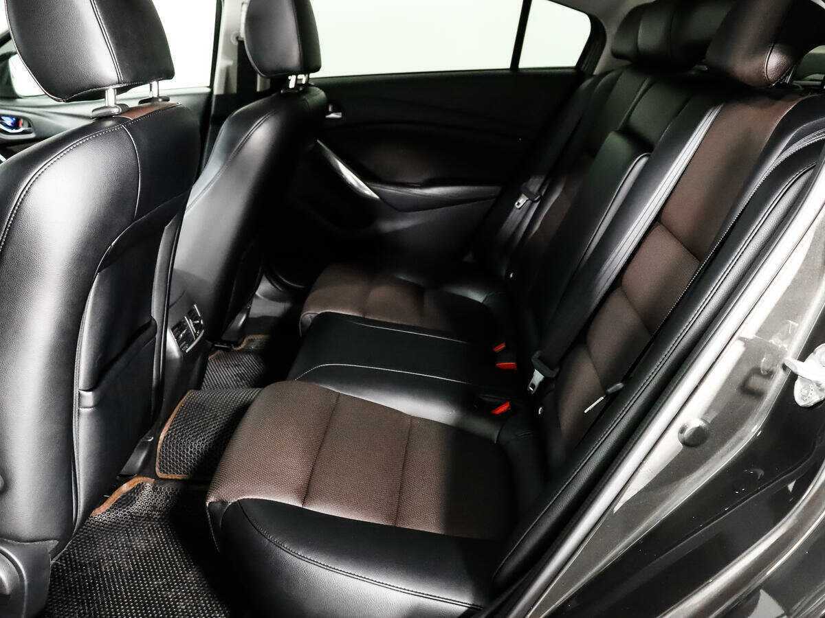 Mazda 6 с пробегом — 2018 год. Фото: #9