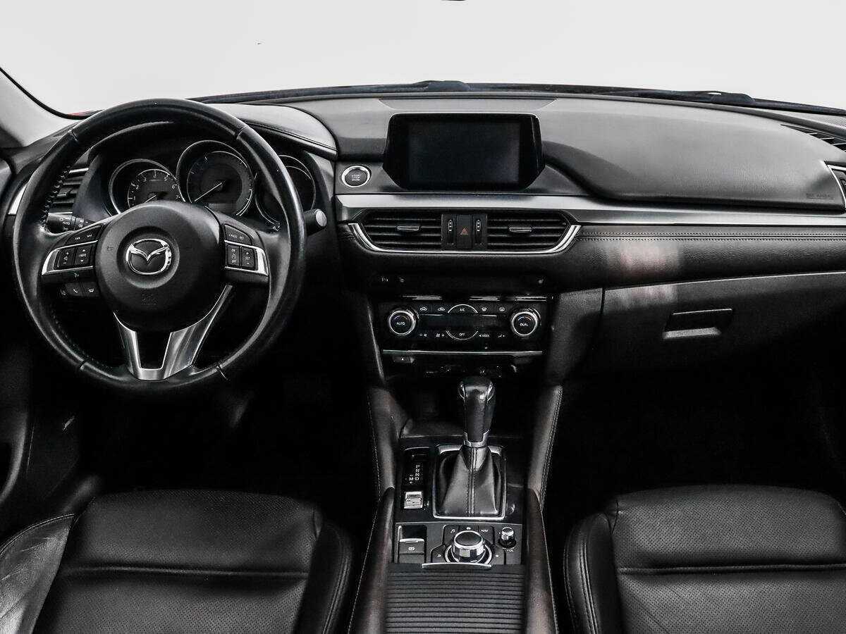 Mazda 6 с пробегом — 2015 год. Фото: #16