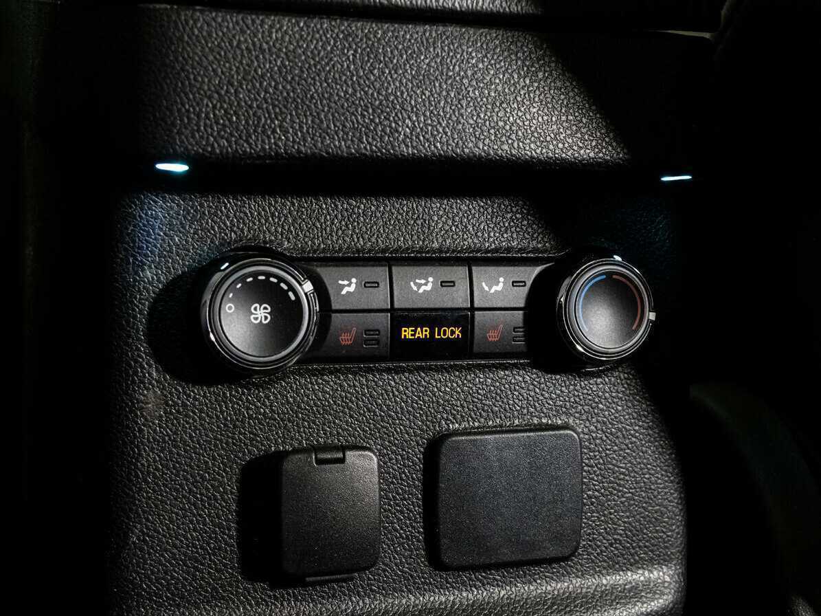 Ford Explorer с пробегом — 2014 год. Фото: #20