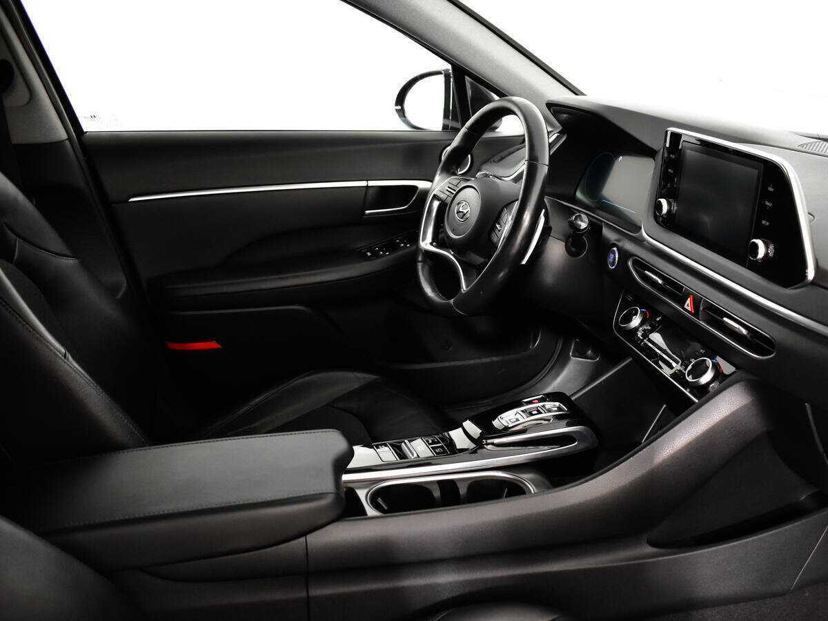 Hyundai Sonata с пробегом — 2020 год. Фото: #4