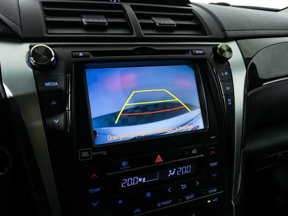 Toyota Camry с пробегом — 2017 год. Фото: #15