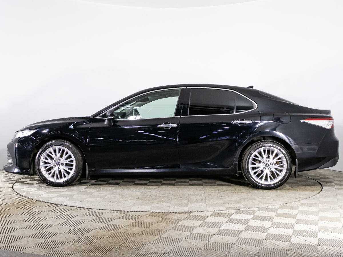 Toyota Camry с пробегом — 2018 год. Фото: #7