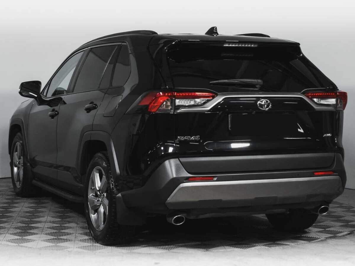 Toyota RAV4 с пробегом — 2020 год. Фото: #6